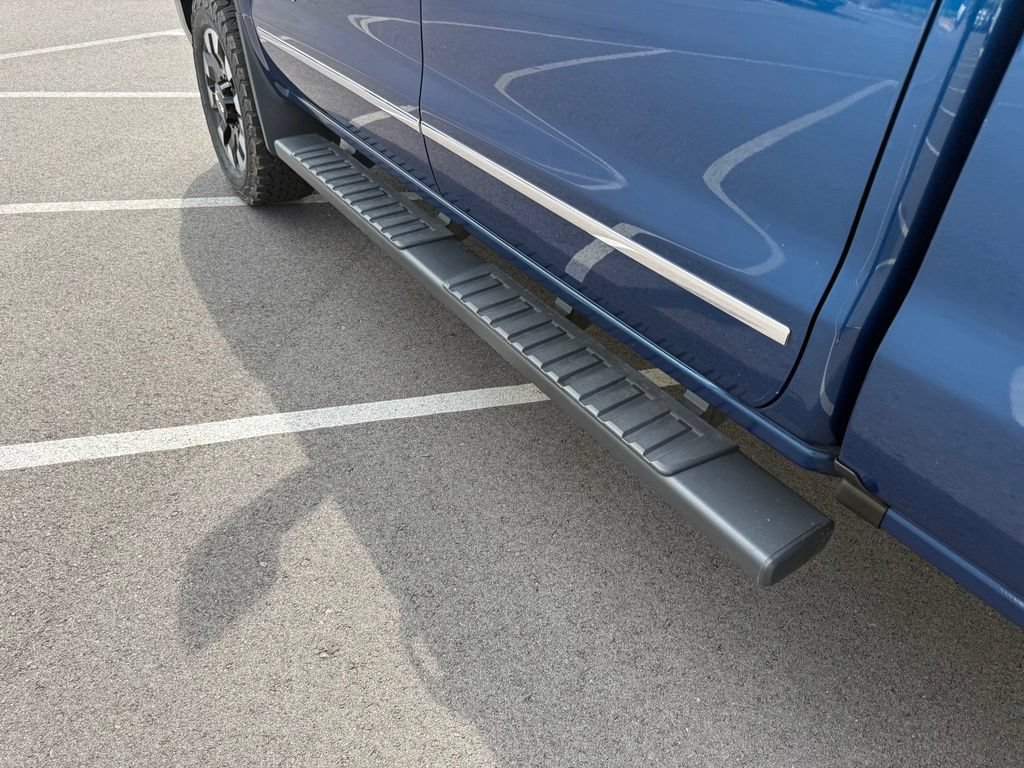 Used 2019 GMC Sierra 2500 SLT w/ Duramax Plus Package AWD/4WD image 15
