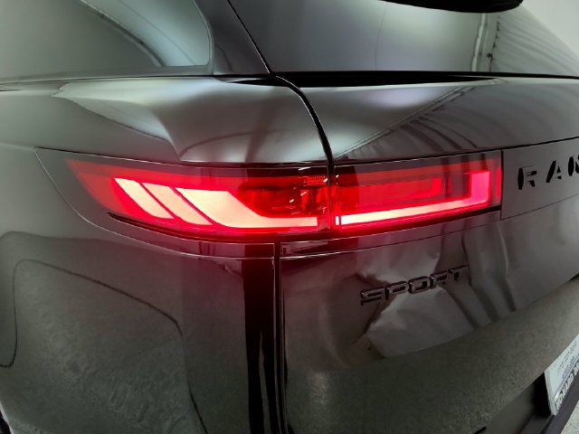 Certified 2024 Land Rover Range Rover Sport SE AWD/4WD image 33