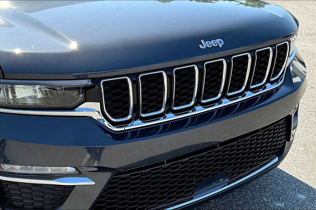 Used 2022 Jeep Grand Cherokee Limited AWD/4WD image 34