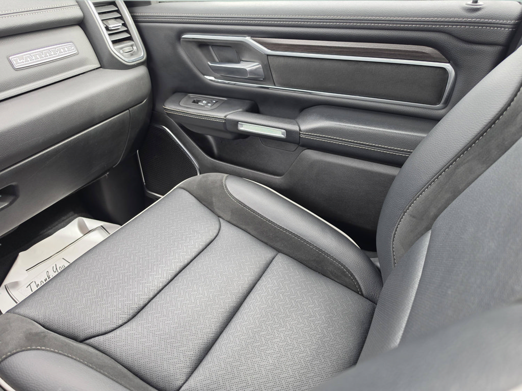 Used 2025 RAM 1500 Laramie AWD/4WD image 31