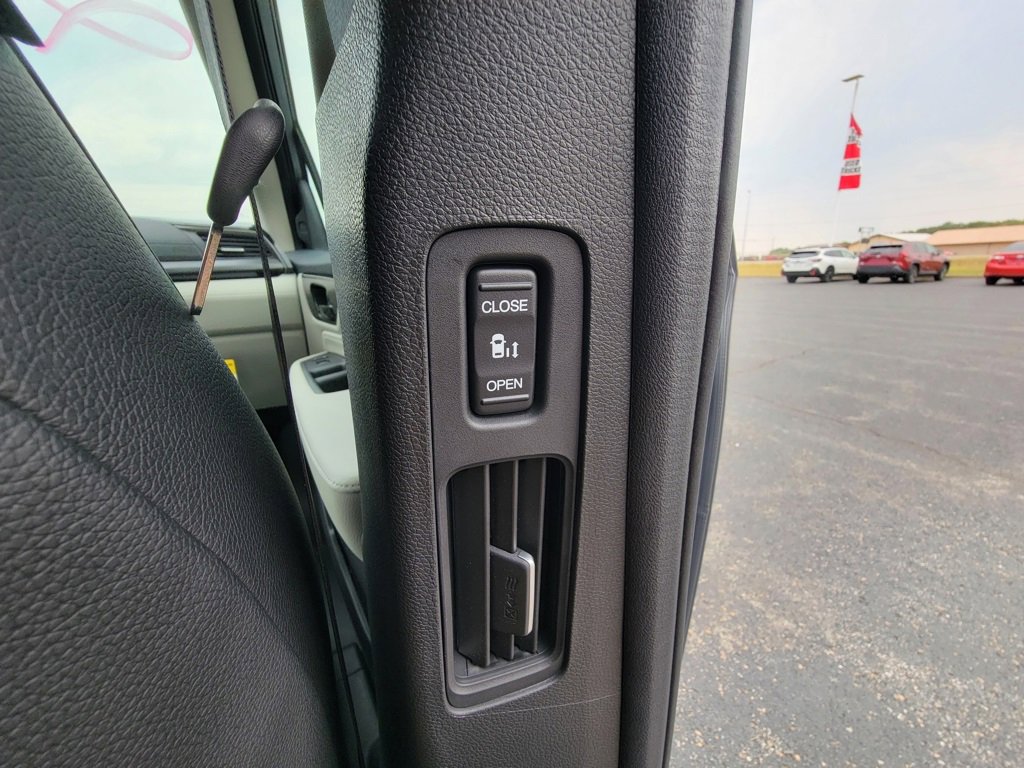 New 2026 Honda Odyssey Elite image 19