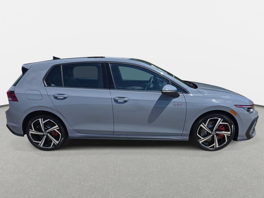 New 2026 Volkswagen GTI SE FWD image 4