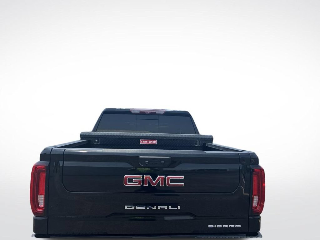 Used 2022 GMC Sierra 1500 Denali w/ Technology Package AWD/4WD image 3