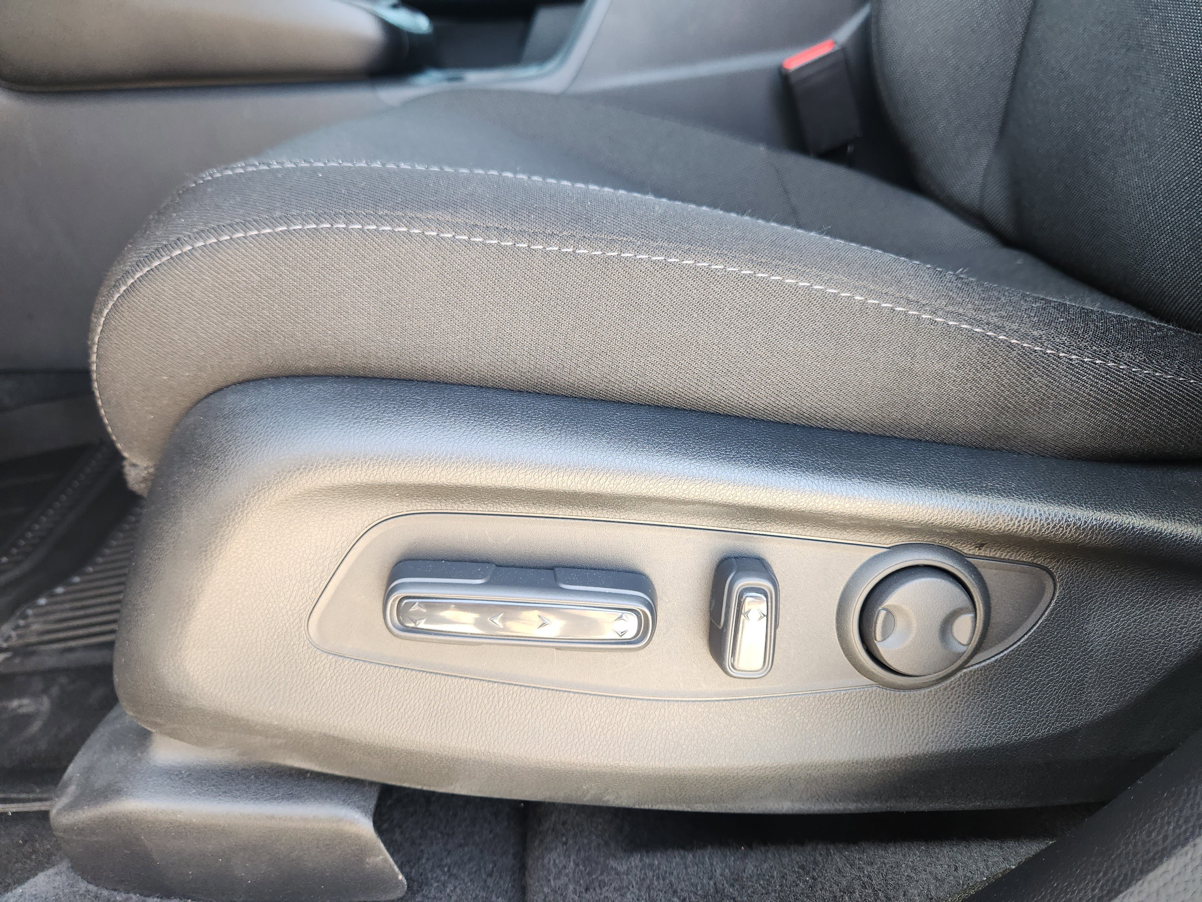 Certified 2025 Honda CR-V EX image 24