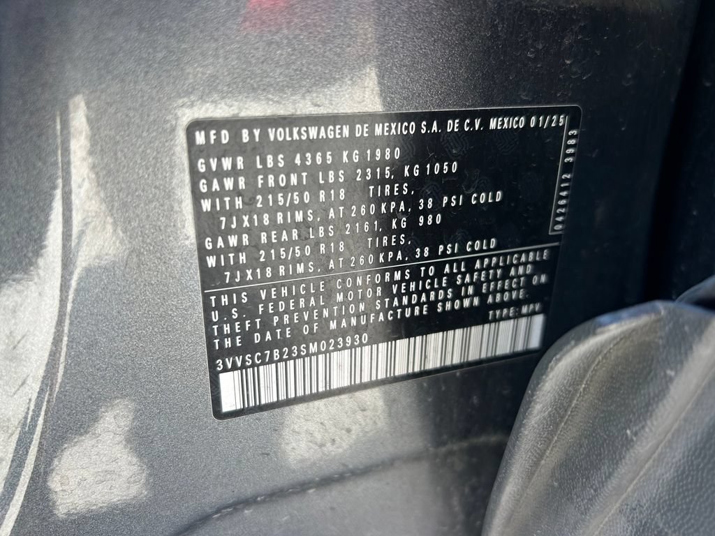 Used 2025 Volkswagen Taos SE FWD image 10