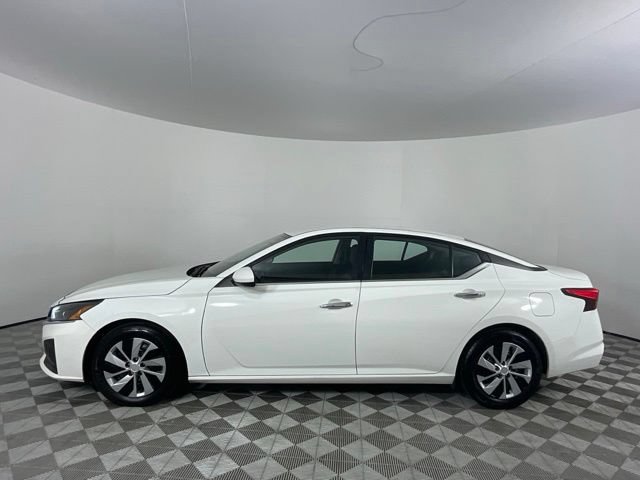 Used 2023 Nissan Altima 2.5 S FWD image 8