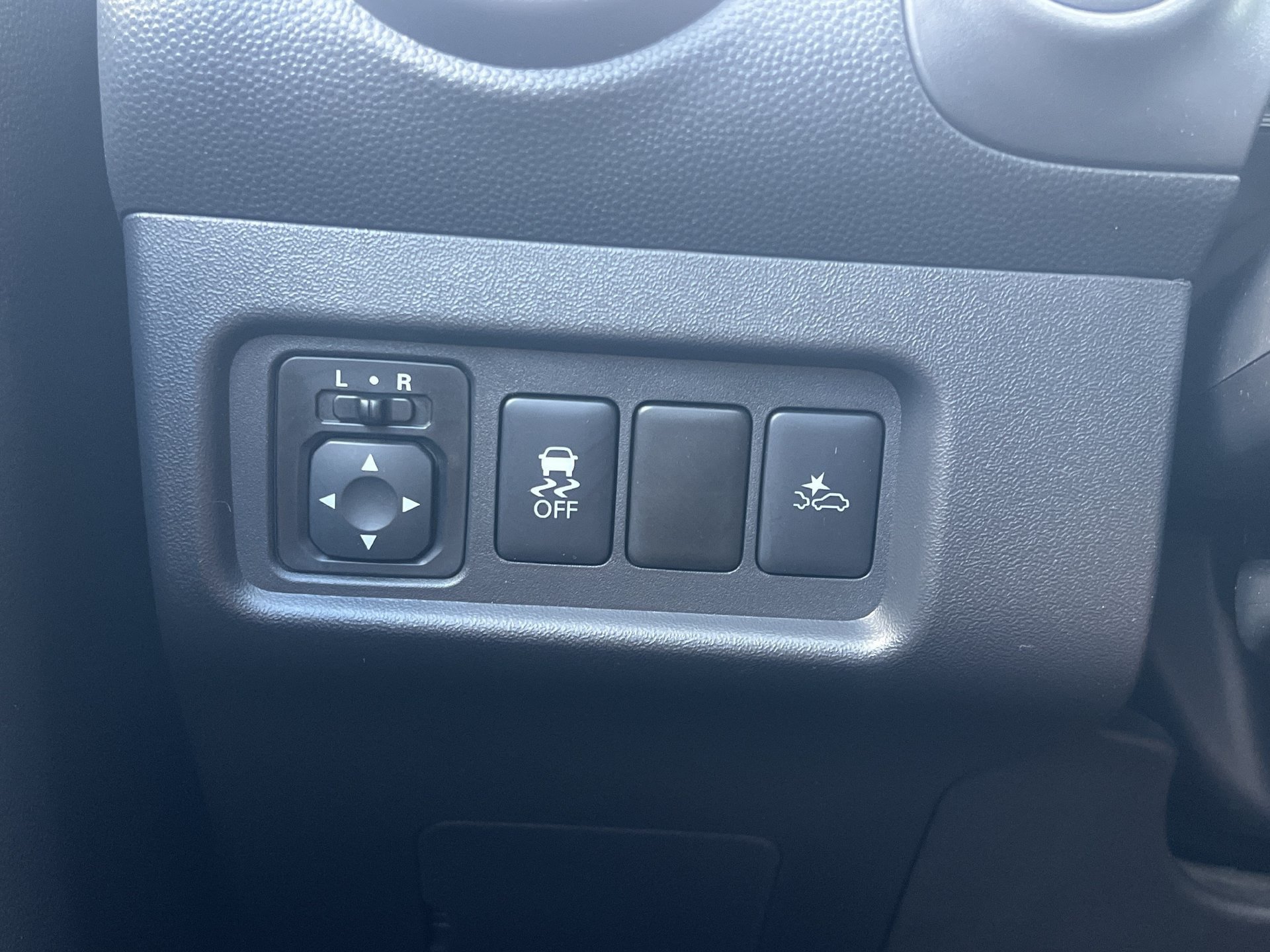 Used 2024 Mitsubishi Mirage ES FWD image 11