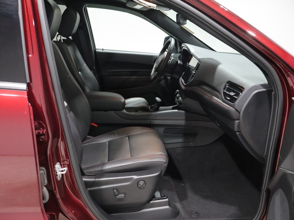 Used 2025 Dodge Durango GT AWD/4WD image 25