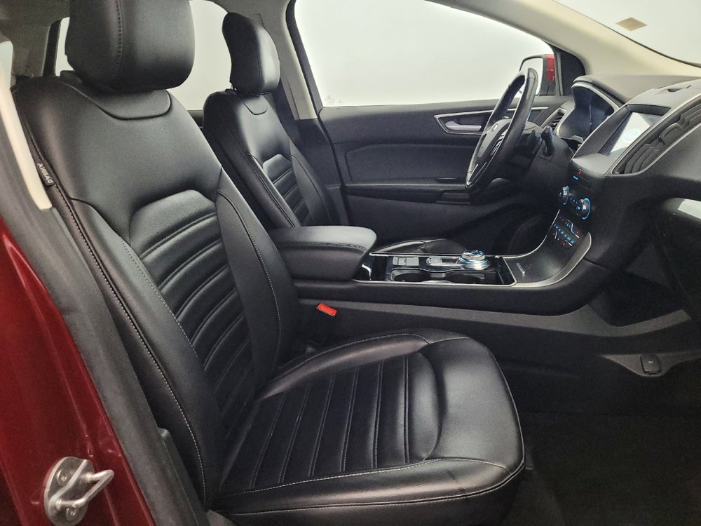 Used 2019 Ford Edge SEL w/ Equipment Group 201A AWD/4WD image 21
