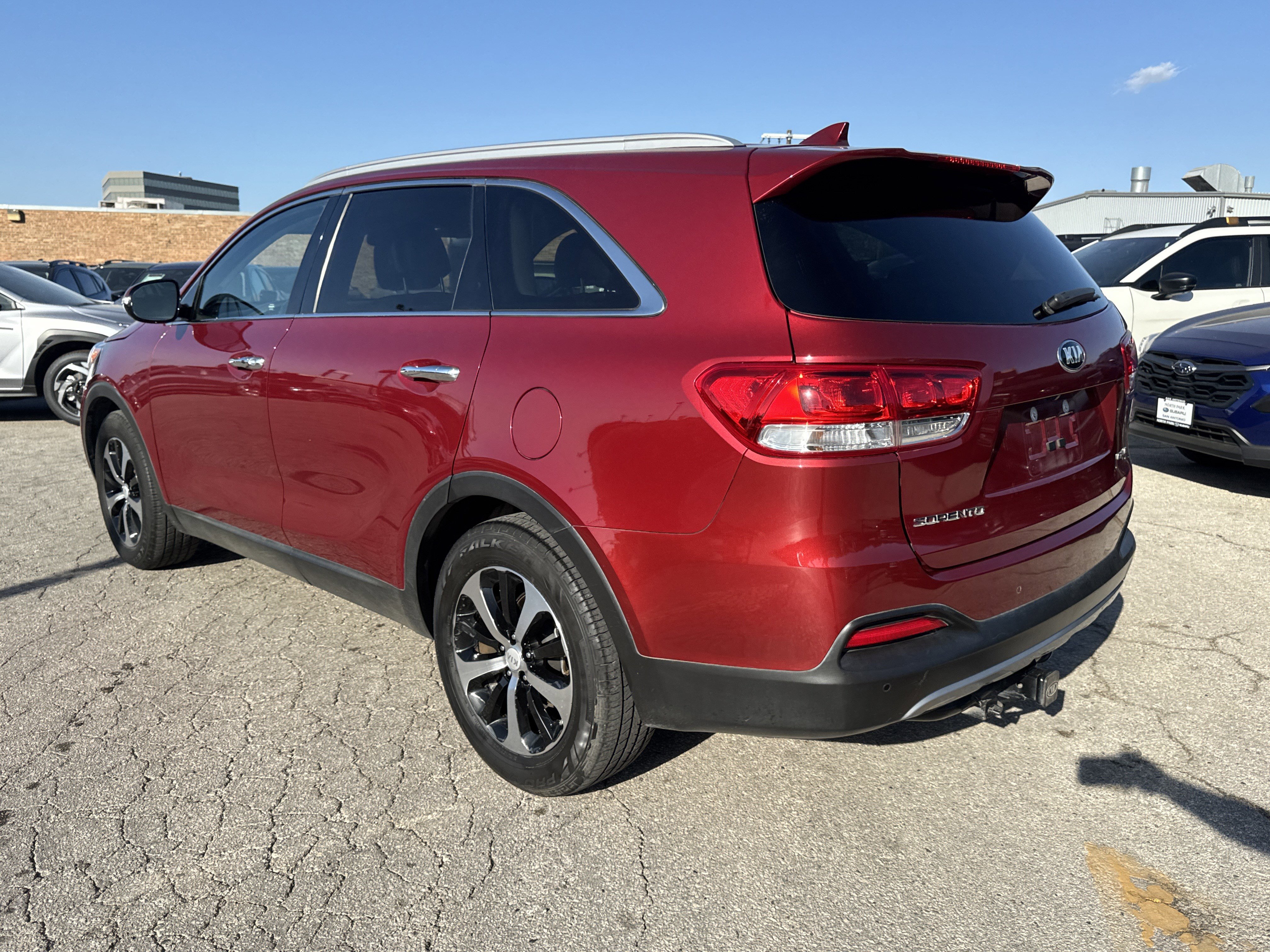 Used 2017 Kia Sorento EX image 6