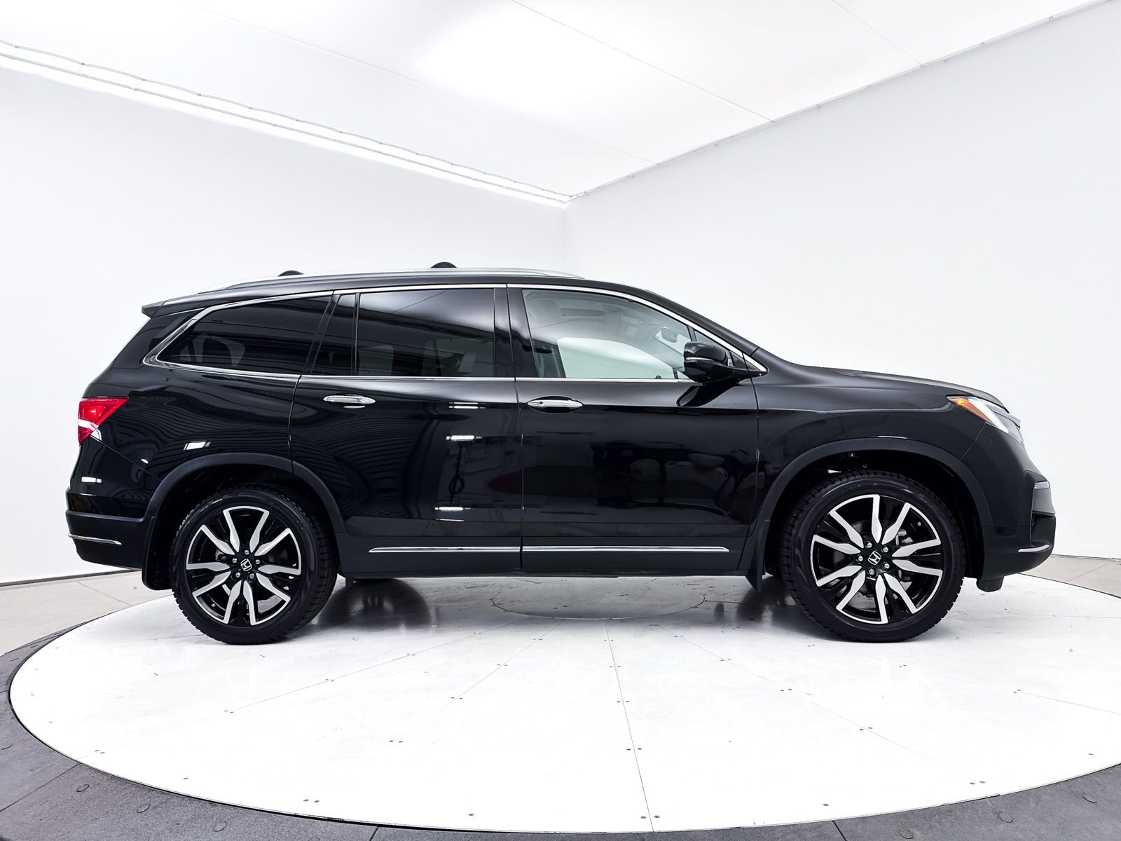 Used 2022 Honda Pilot Elite image 43