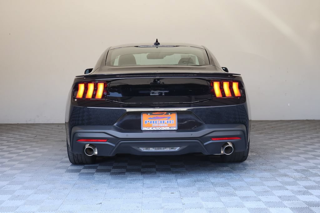 Used 2025 Ford Mustang GT RWD image 11