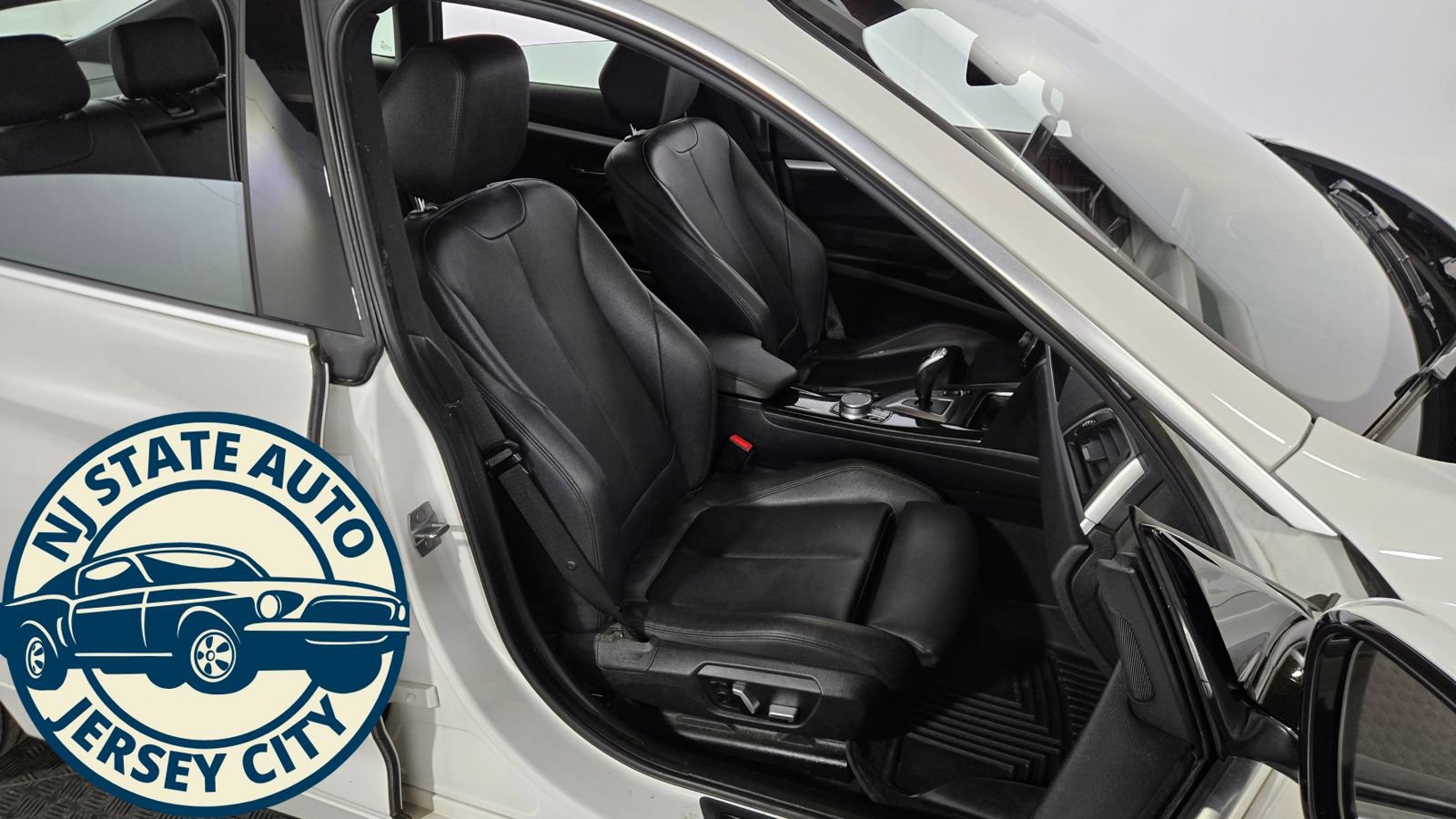 Used 2019 BMW 330i Gran Turismo xDrive w/ Convenience Package AWD/4WD image 4