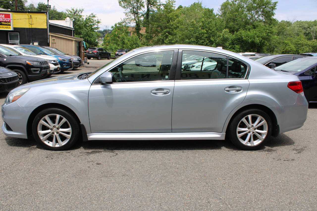 Used 2013 Subaru Legacy 2.5i Limited AWD/4WD image 12