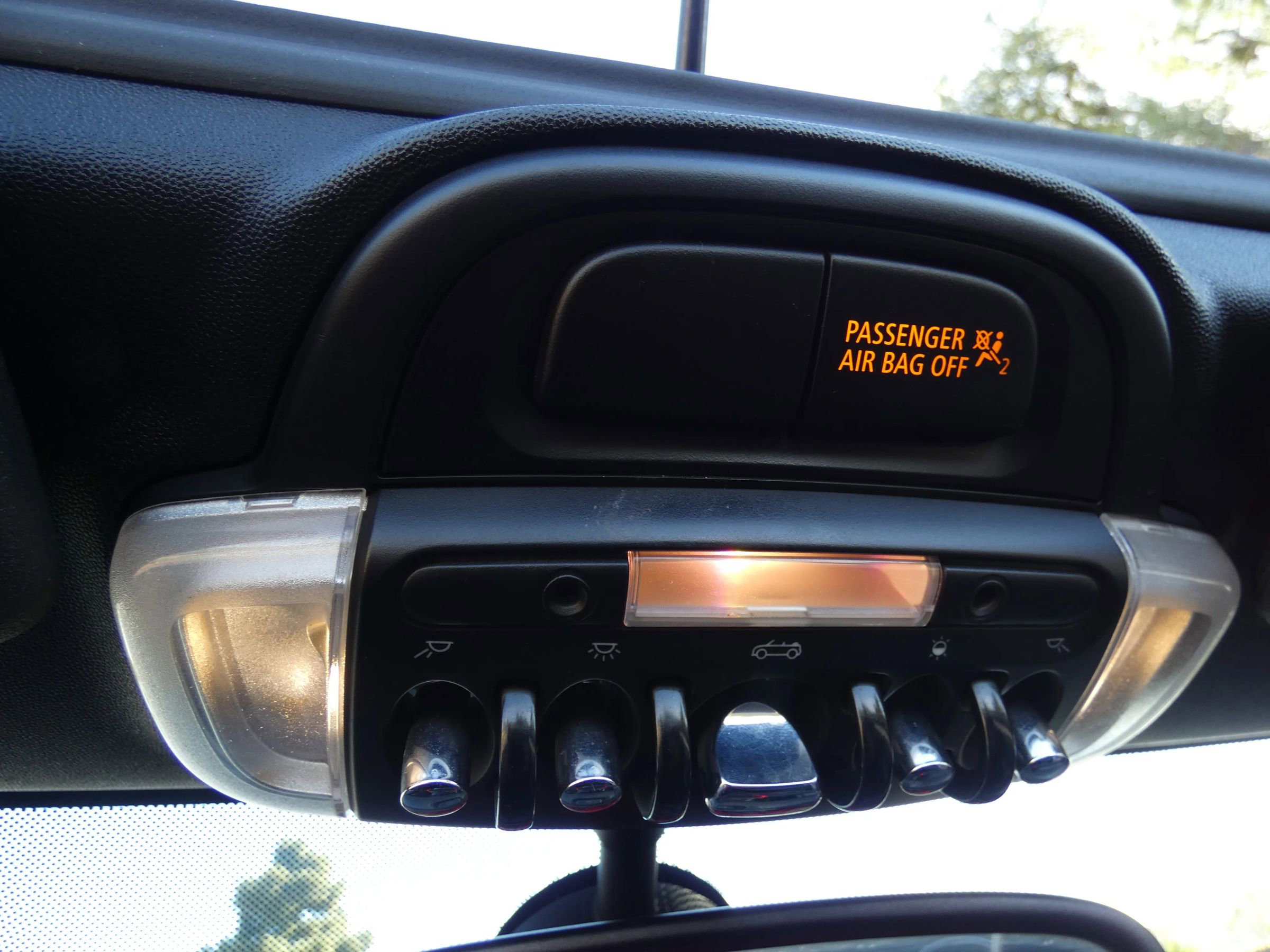 Used 2018 MINI Cooper S image 53