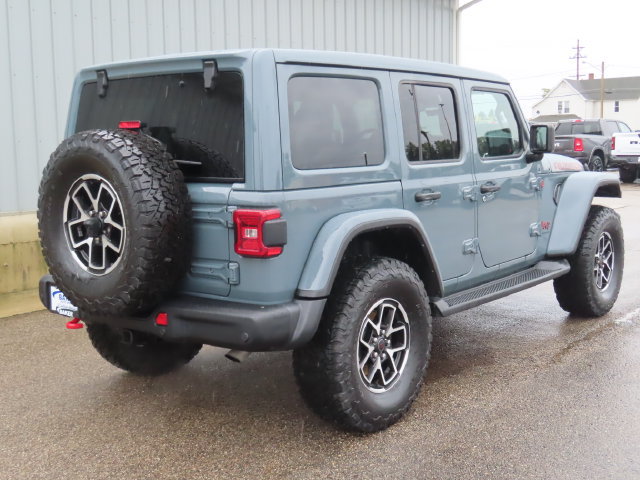 Used 2024 Jeep Wrangler Unlimited Rubicon AWD/4WD image 4