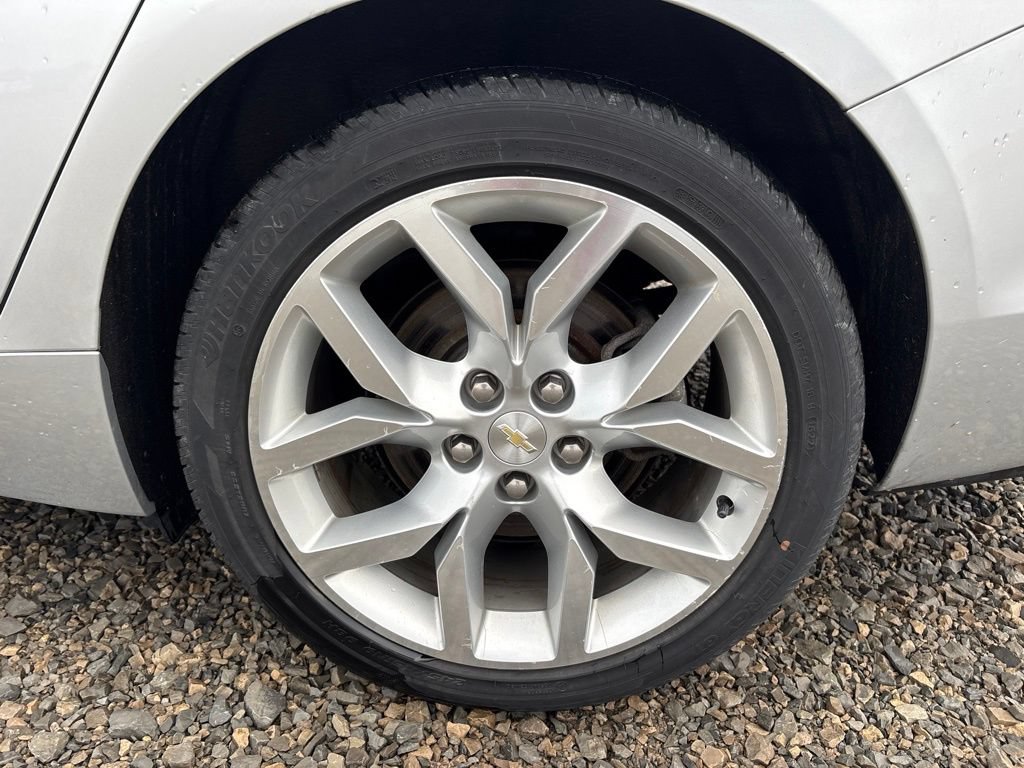 Used 2017 Chevrolet Impala Premier FWD image 7