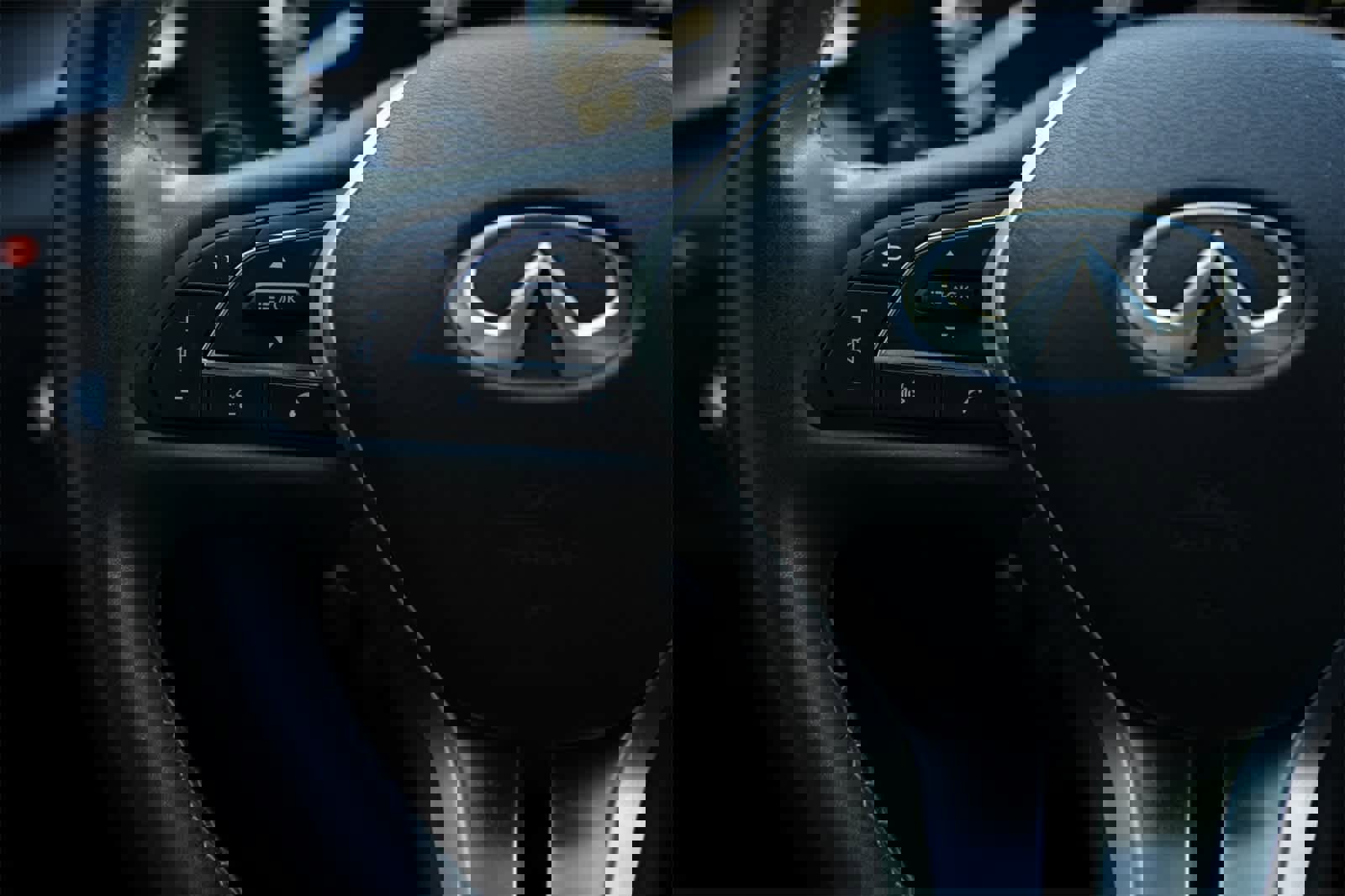 Used 2024 INFINITI QX55 Essential w/ Accent Package image 10