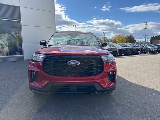 New 2026 Ford Explorer ST-Line image 3