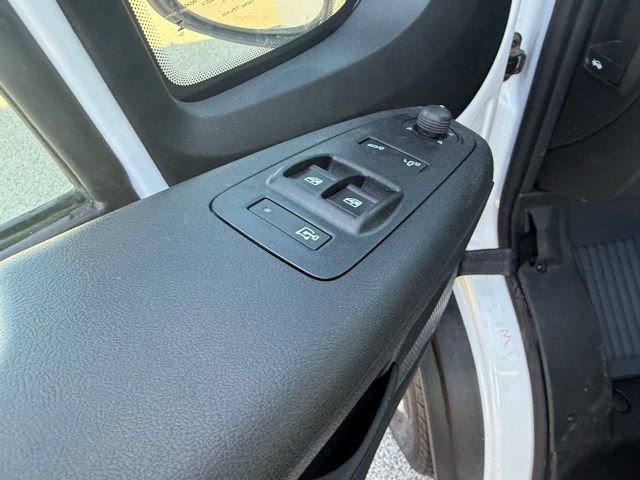 Used 2025 RAM ProMaster 2500 w/ Convenience Group image 23