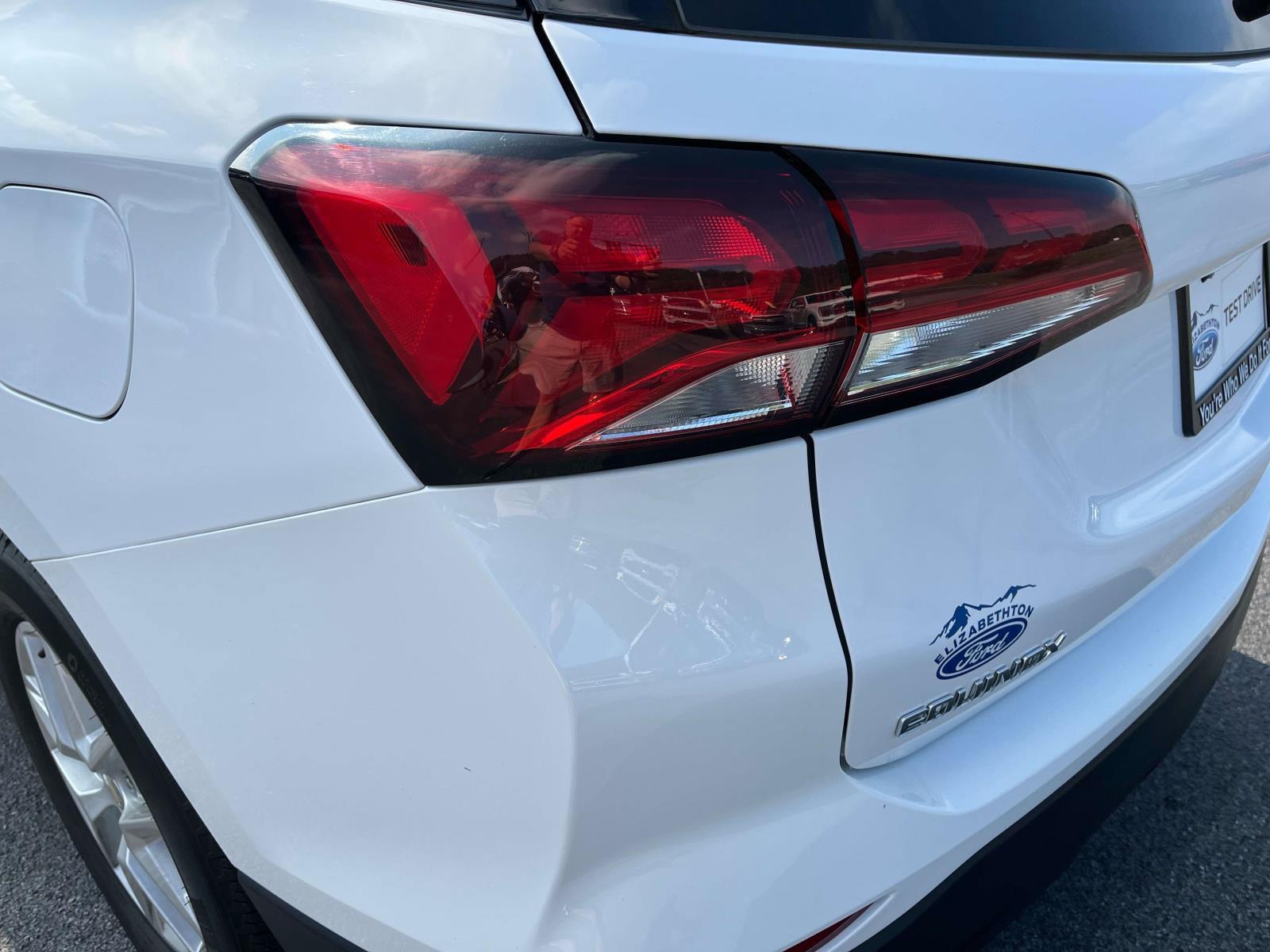 Used 2023 Chevrolet Equinox LS w/ LS Convenience Package FWD image 10