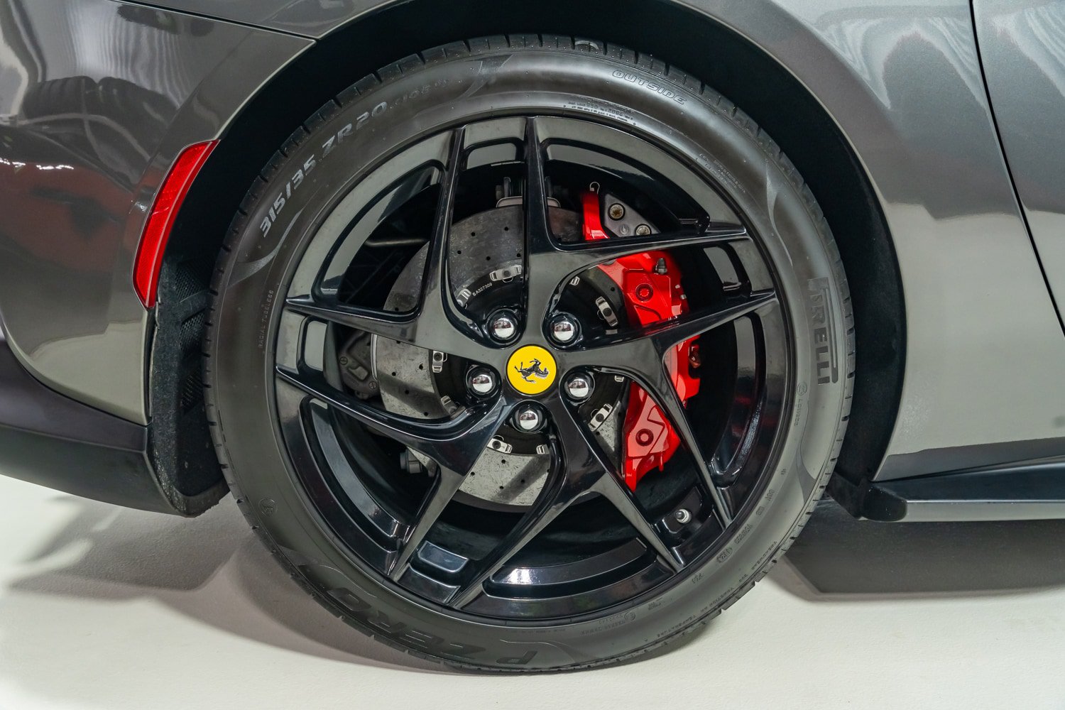 Certified 2019 Ferrari 812 Superfast RWD image 15