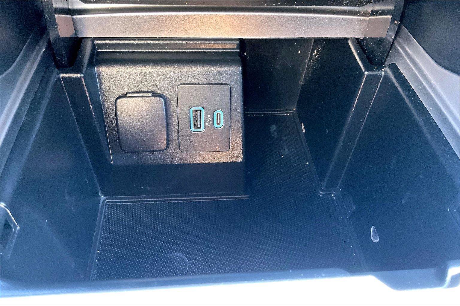 Used 2020 Ford Explorer ST AWD/4WD image 32