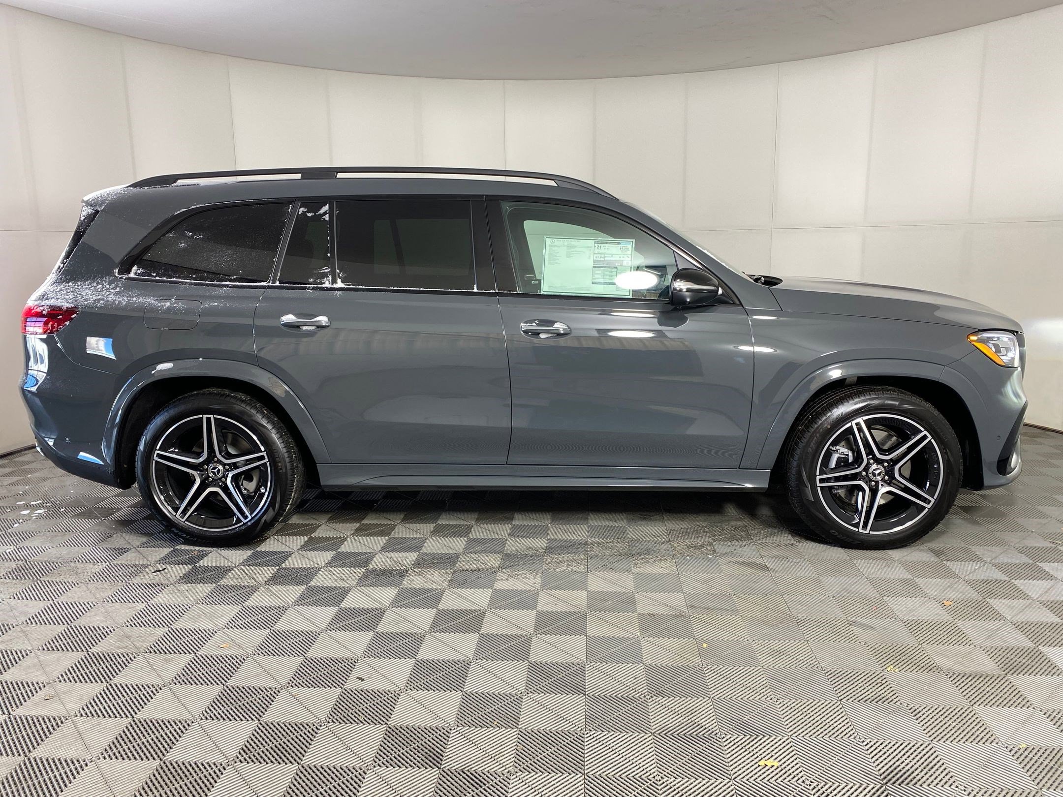 New 2026 Mercedes-Benz GLS 450 4MATIC image 7