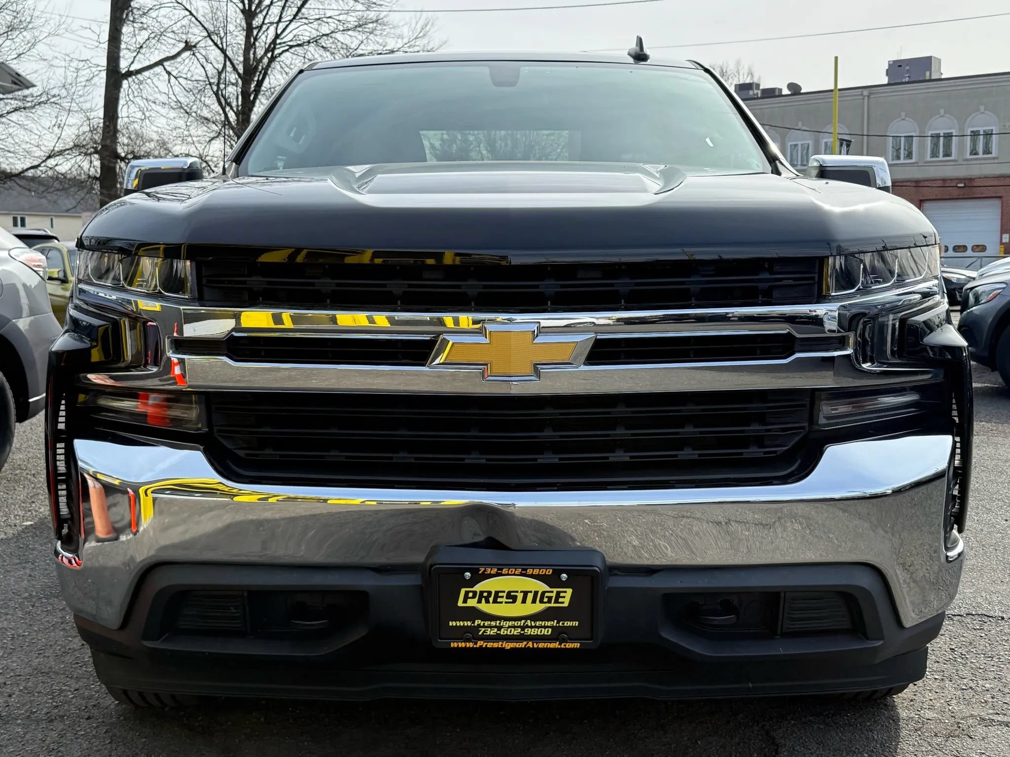 Used 2019 Chevrolet Silverado 1500 LT w/ All-Star Edition AWD/4WD image 2