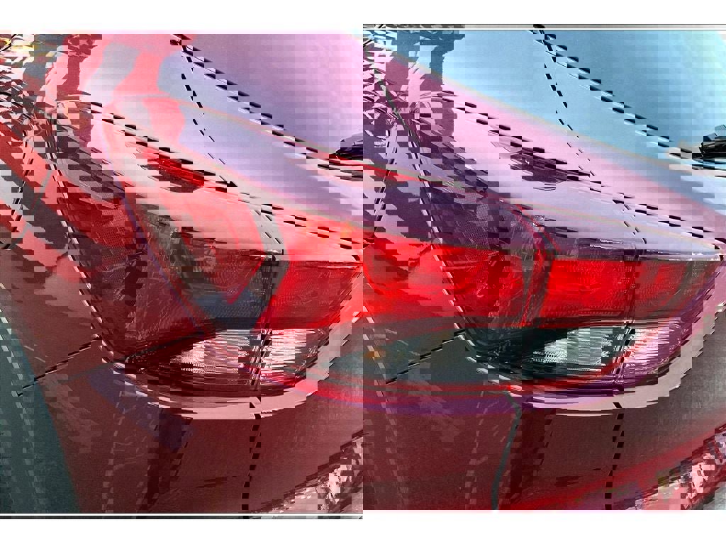 Used 2025 Chevrolet TrailBlazer LT image 32