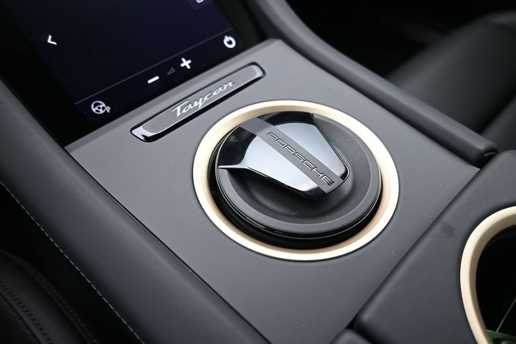 New 2026 Porsche Taycan Turbo S AWD/4WD image 19