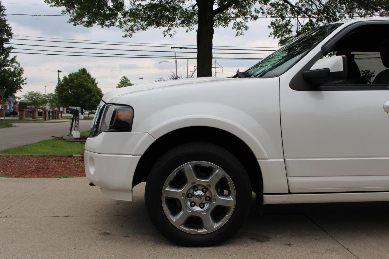 Used 2014 Ford Expedition Limited w/ Equipment Group 301A AWD/4WD image 47