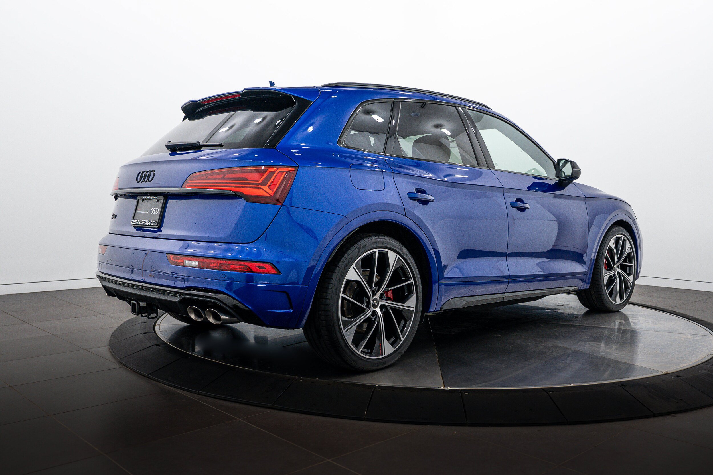 Certified 2024 Audi SQ5 Premium Plus AWD/4WD image 4