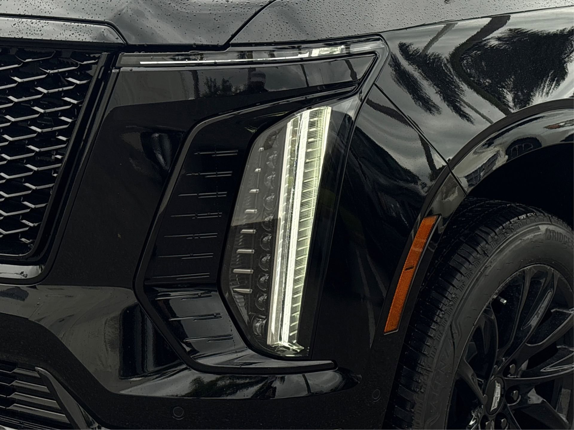 New 2026 Cadillac Escalade ESV Sport w/ LPO, ONYX Package AWD/4WD image 13