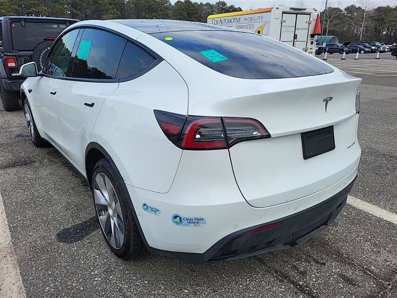 Used 2020 Tesla Model Y Long Range image 8