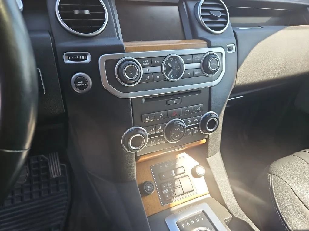 Used 2016 Land Rover LR4 HSE Silver Edition image 40