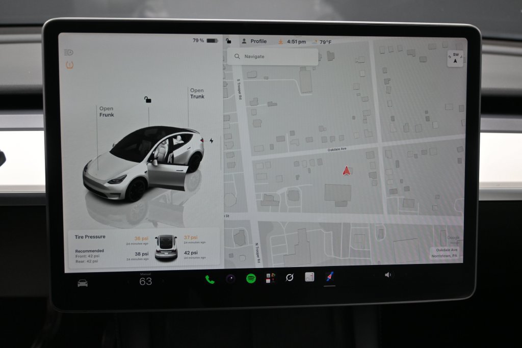 Used 2022 Tesla Model Y Performance AWD/4WD image 24
