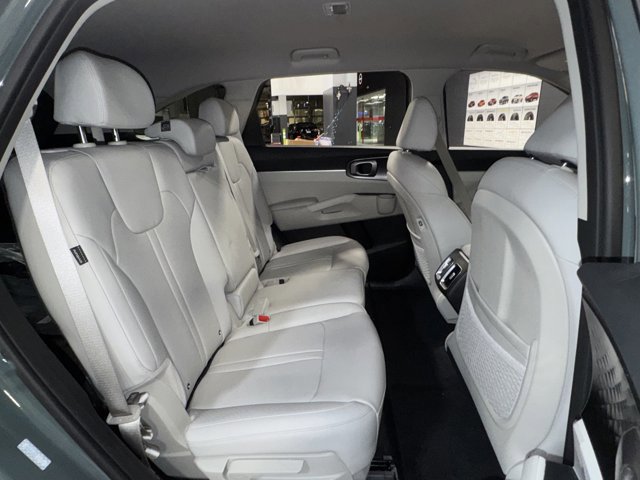 New 2026 Kia Sorento EX AWD/4WD image 9