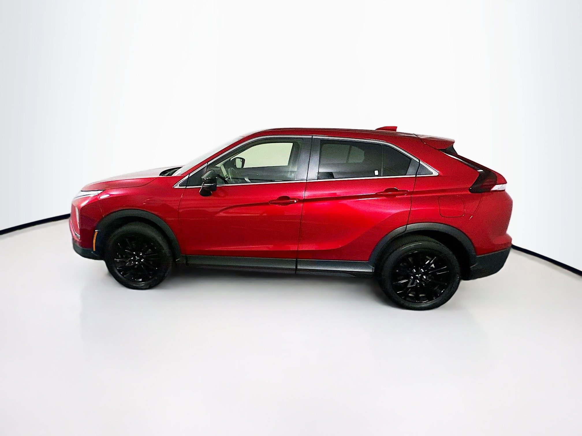 Used 2024 Mitsubishi Eclipse Cross LE image 4