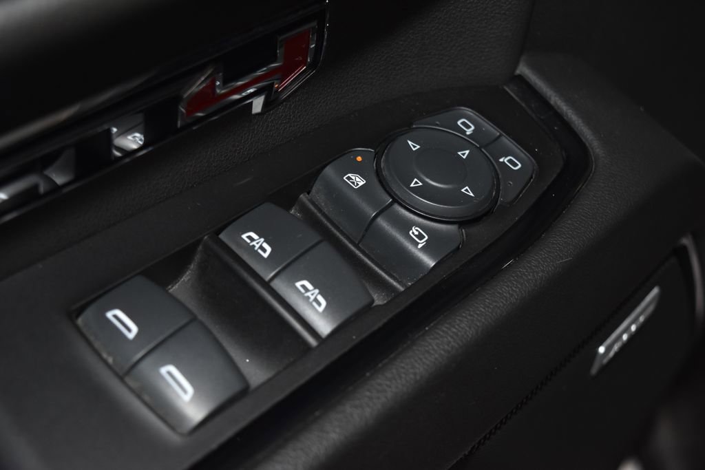 Used 2022 GMC Sierra 1500 AT4 w/ Technology Package image 6