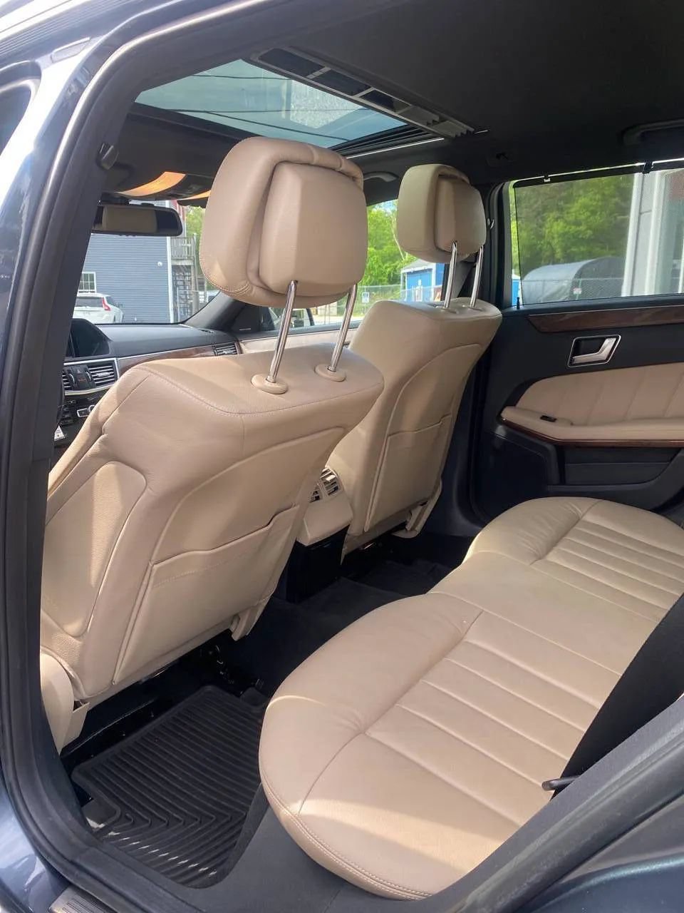 Used 2013 Mercedes-Benz E 350 4MATIC Wagon image 22