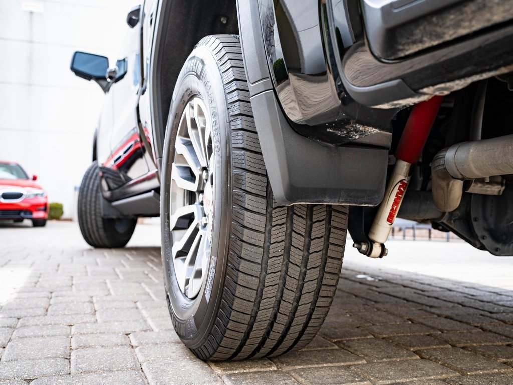 Used 2020 GMC Sierra 1500 AT4 w/ Off-Road Performance Package image 48