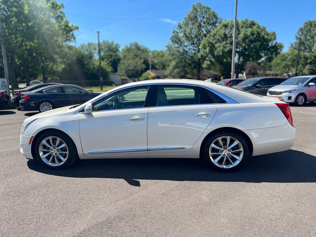 Used 2014 Cadillac XTS Luxury AWD/4WD image 14
