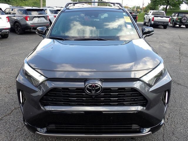 Used 2025 Toyota RAV4 XSE AWD/4WD image 9