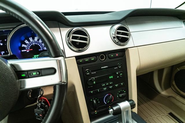 Used 2006 Ford Mustang GT Premium image 23