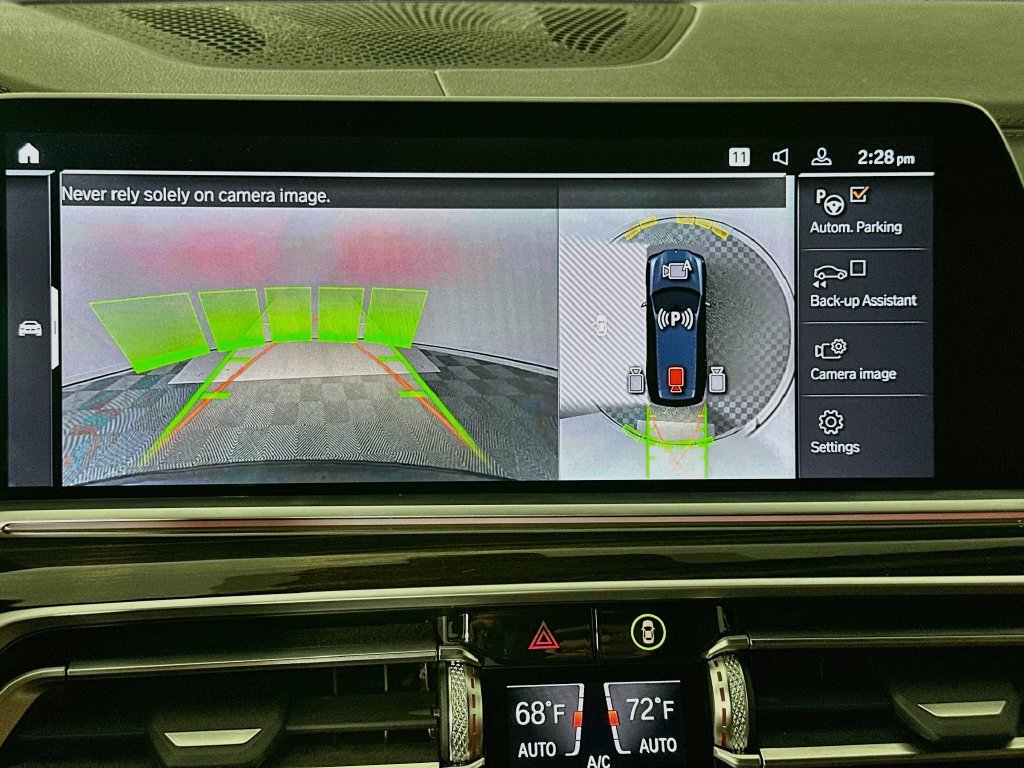 Used 2020 BMW X7 xDrive40i w/ M Sport Package AWD/4WD image 14