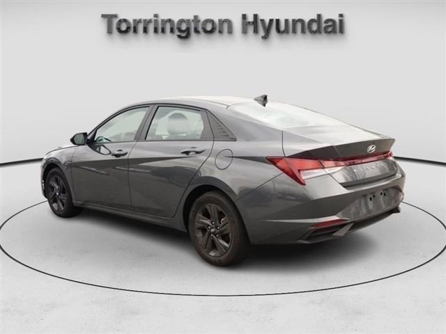 Certified 2023 Hyundai Elantra SEL image 5