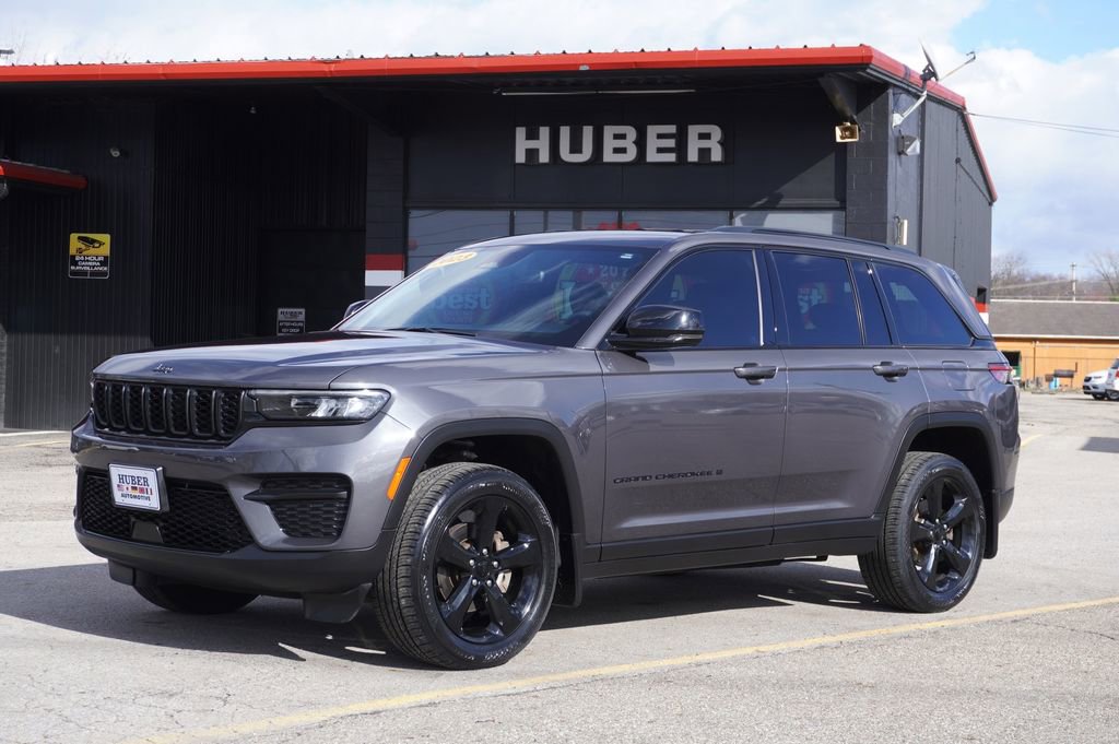 Used 2023 Jeep Grand Cherokee Altitude