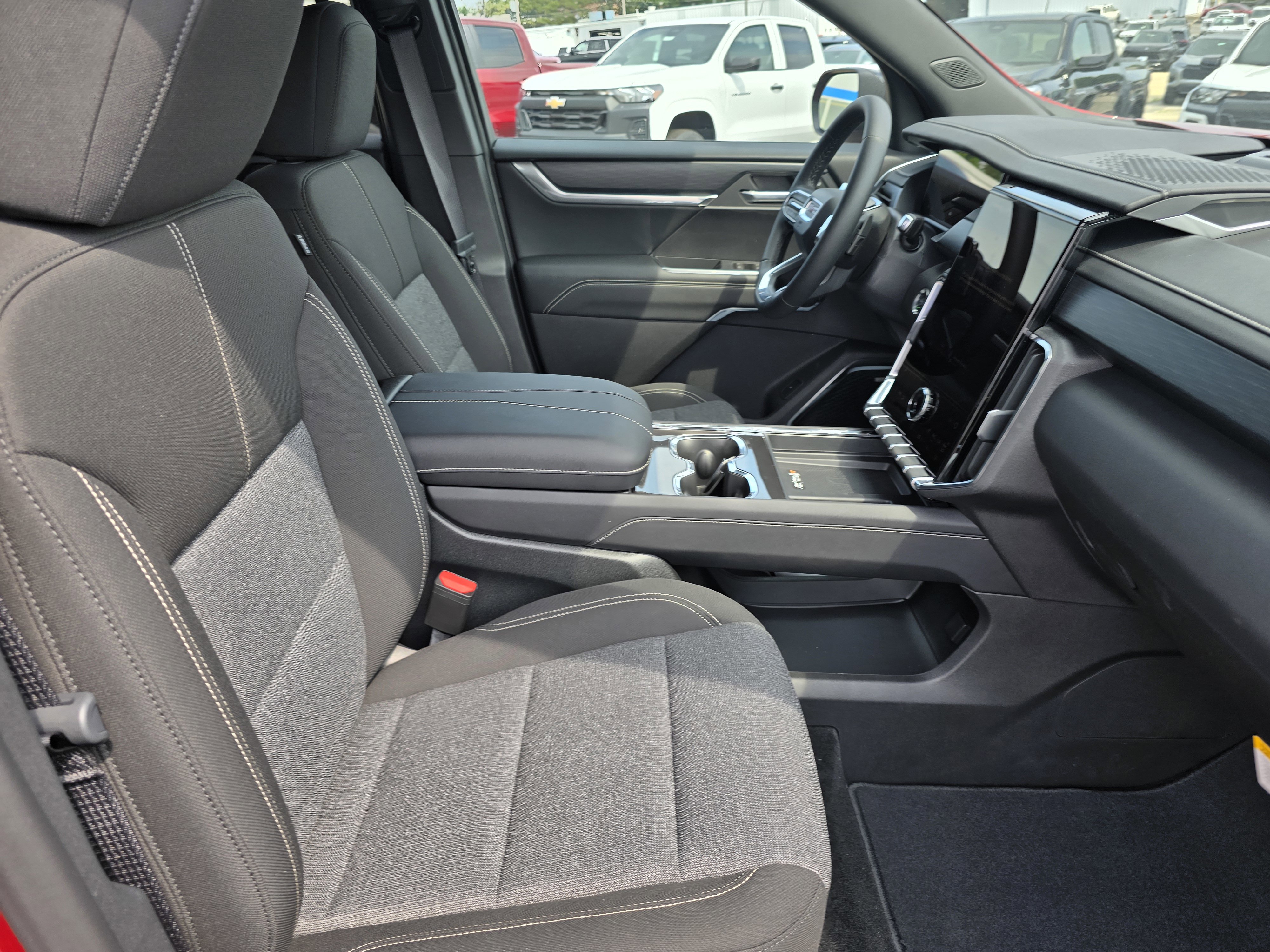 New 2025 GMC Acadia Elevation image 19