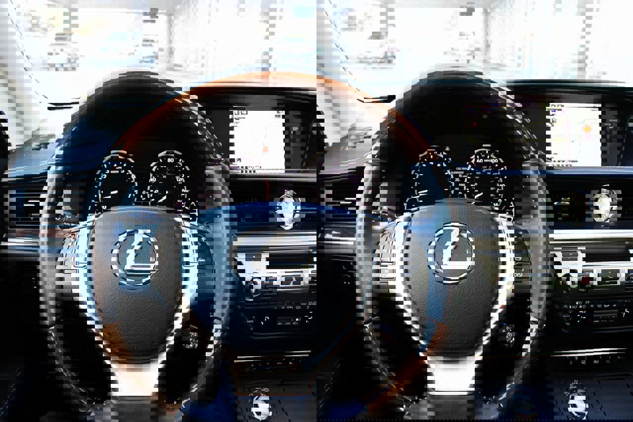 Used 2015 Lexus ES 350 image 32